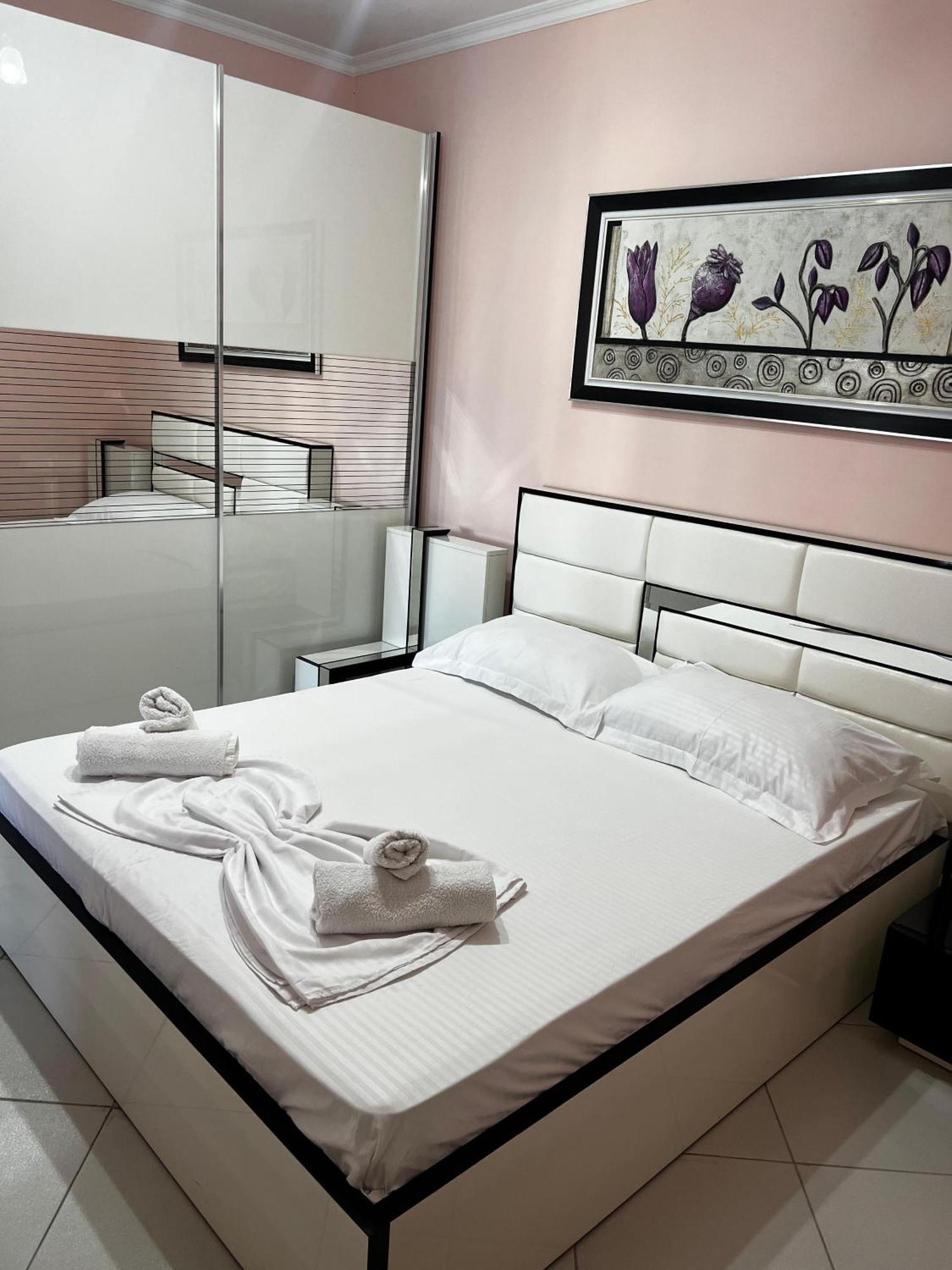 Amy'S Luxury Appartment Shkoder Exterior photo