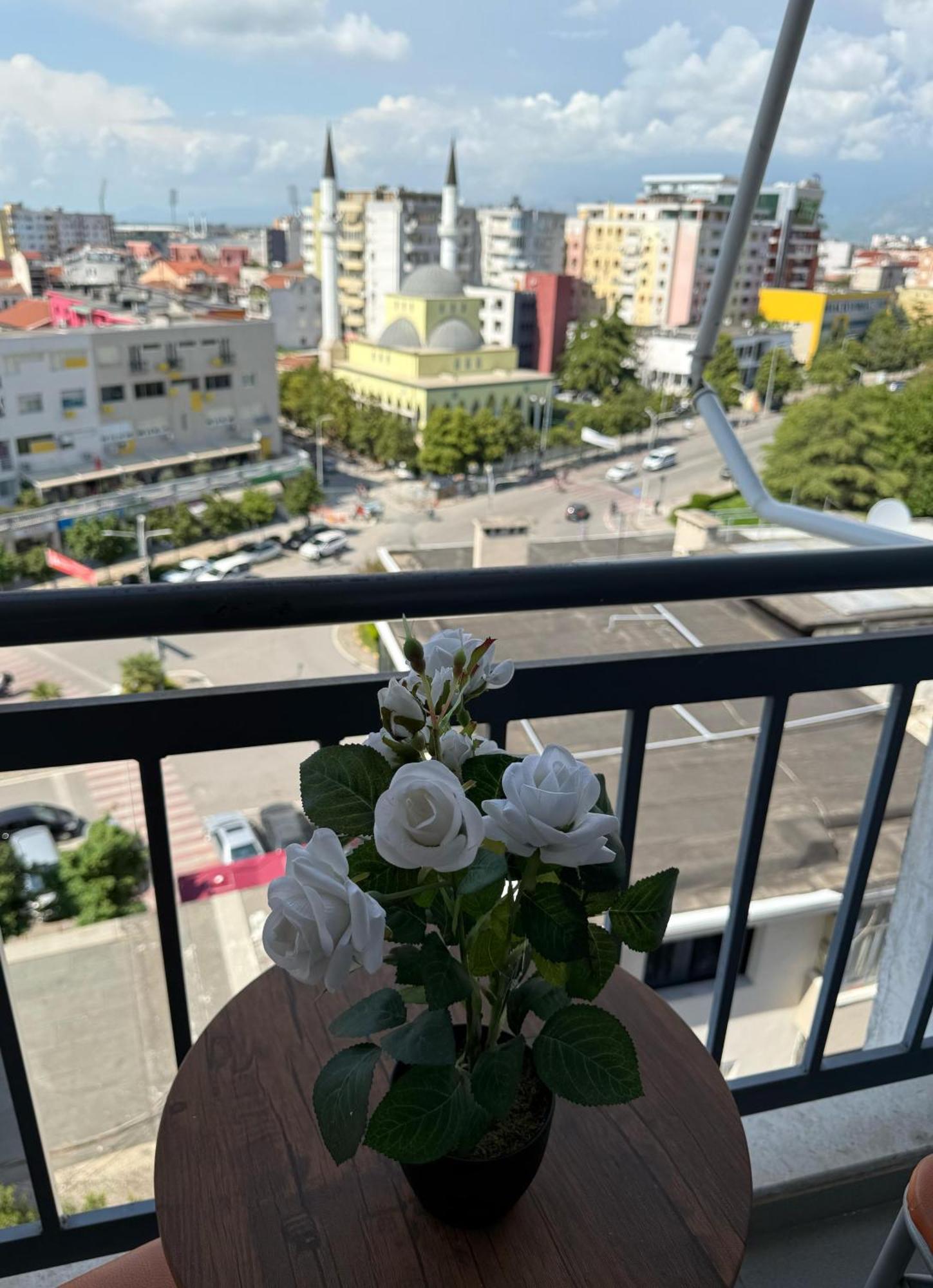 Amy'S Luxury Appartment Shkoder Exterior photo